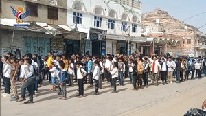 مسيرتان طلابيتان بمديريتي الحشاء وجبن في الضالع تنديداً بجرائم الكيان الصهيوني في غزة