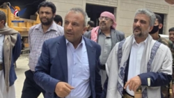 نائب رئيس الوزراء المداني يطلع على مشاريع التطوير الإداري بوزارة الخدمة المدنية