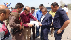 Verkehrsminister überprüft den Arbeitsfortschritt der Maritime Affairs Authority in Hodeidah