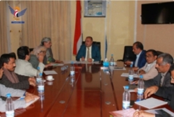 در نشستی با ریاست مقبولی راهکارهای لازم برای جلوگیری از رانش سنگ در استان المحویت مورد بحث و بررسی قرار گرفت