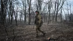 Ukrainian forces withdraw from their positions in Osheretino, Donetsk