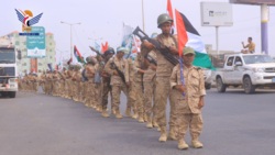 مسير لـ 500 من خريجي الدورات القيادية من قوات التعبئة في الحديدة