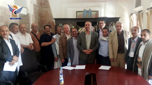 وزير الثقافة والسياحة يؤكد على أهمية الدور التنويري للمثقفين والأدباء