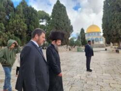 محافظة القدس تعرب عن مخاوفها من تصعيد العدو بالأقصى ومحاولات تقسيمه