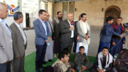 Chef der Gesellschaft für Straßenbau prüft die Sommerkurse in Stadtteile Main und Al-Wahda in Sanaa