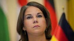 وزيرة خارجية ألمانيا تهرب إلى ملجأ في أوديسا بعد إنذار عن غارة جوية