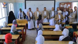 وزير الشباب ومحافظ ذمار يتفقدان أنشطة الدروات الصيفية