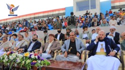 رئيس الوزراء يحضر مباراة وحدة صنعاء وشعب حضرموت على كأس 'ذكرى التأسيس'
