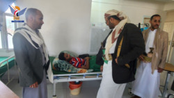 Geschäftsträger der Provinz Taiz besucht das Militärkrankenhaus und lobt den medizinischen Dienst