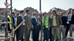 Caretaker Transport Minister inspects work progress on eastern bridge of Sana'a Airport