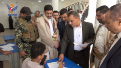 وزير التربية يدّشن عملية التسجيل لاختبارات المفاضلة بثانوية عبدالناصر للمتفوقين