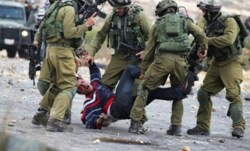 العدو الصهيوني يحتجز فلسطينيا في الاغوار الشمالية ويعتقل اخر من بلدة كوبر