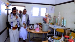 الوزير الرباعي والمحافظ البخيتي يطلعان على أنشطة المدرسة النموذجية بذمار