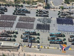 الرئيس المشاط يشهد العرض العسكري المهيب بمناسبة العيد التاسع لثورة ٢١ سبتمبر 