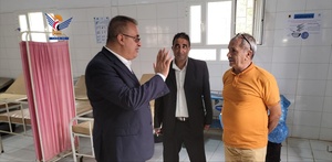 Der Präsident der Al Mahwit University inspiziert die klinische Ausbildung der Humanmedizinstudente